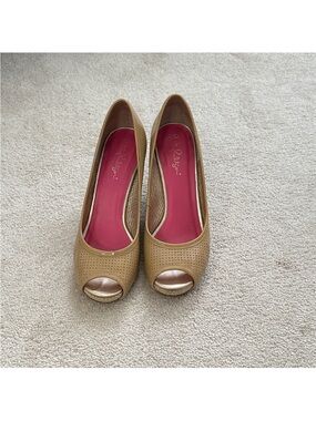Lilly Pulitzer Tan Perforated Peep-Toe Heels with Pink Insole